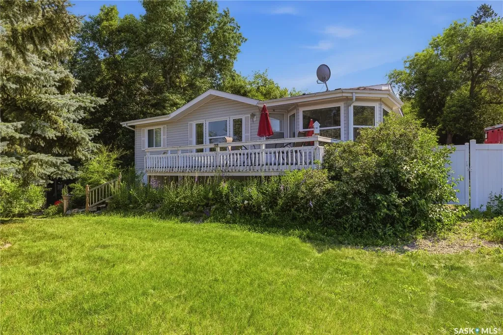 180 10th Street Buena Vista SK S2V 1B1