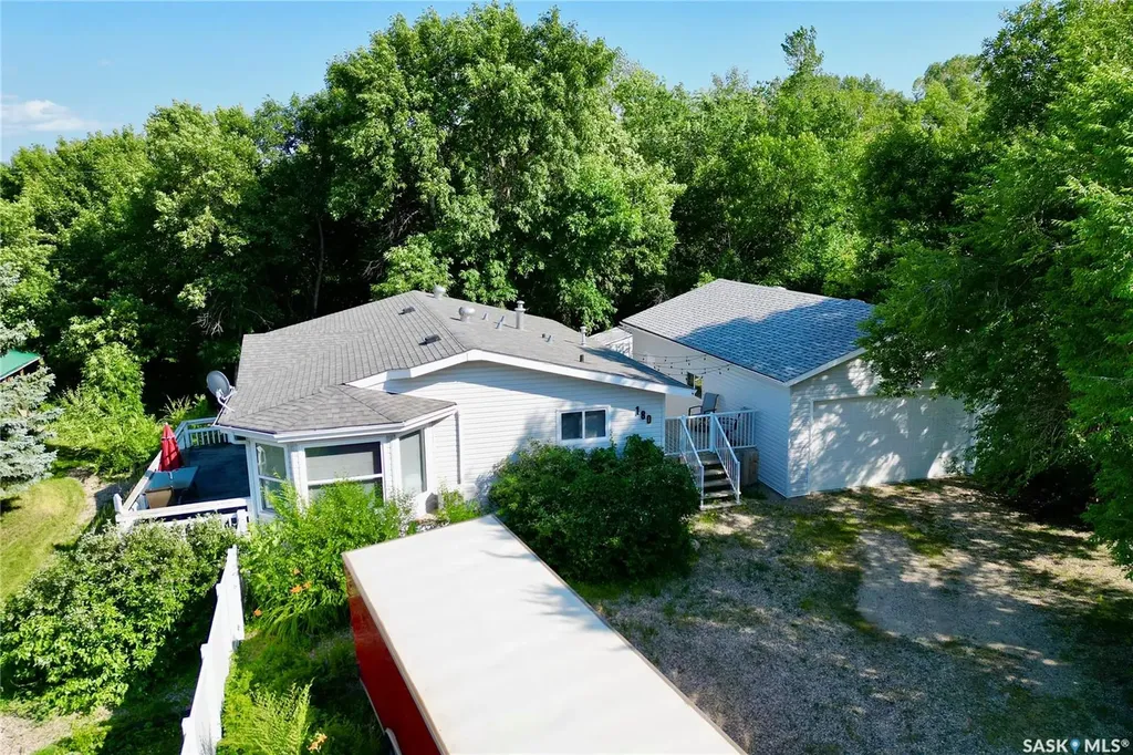 180 10th Street Buena Vista SK S2V 1B1