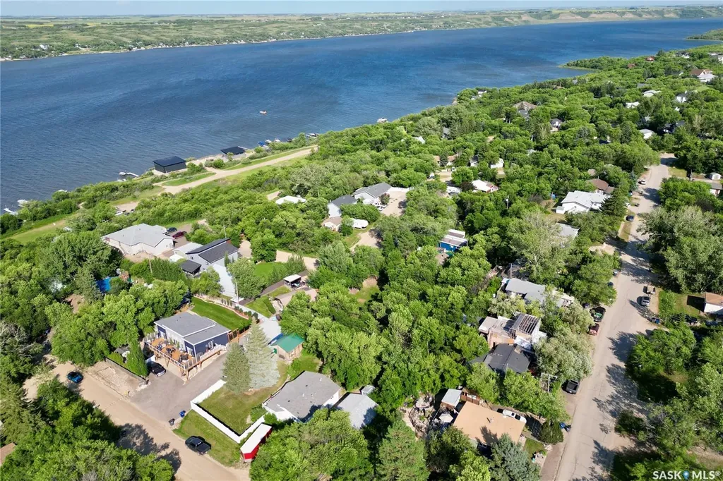 180 10th Street Buena Vista SK S2V 1B1