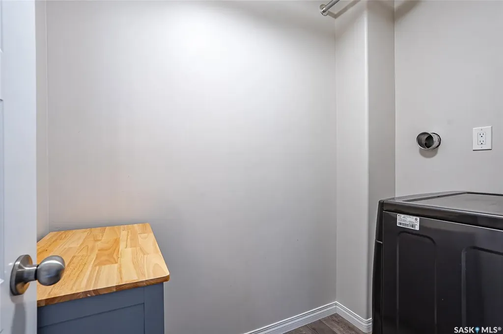 15 Assiniboine Drive Saskatoon SK S7K 1H1