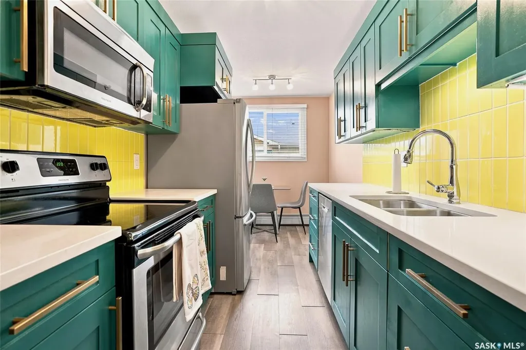 15 Assiniboine Drive Saskatoon SK S7K 1H1