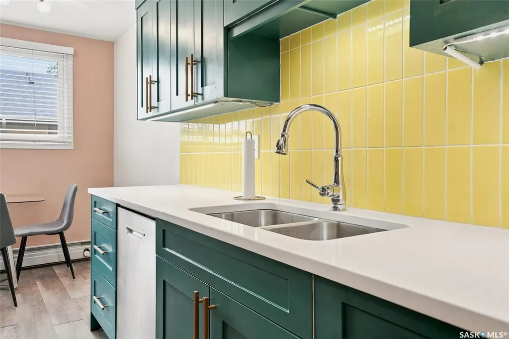 15 Assiniboine Drive Saskatoon SK S7K 1H1