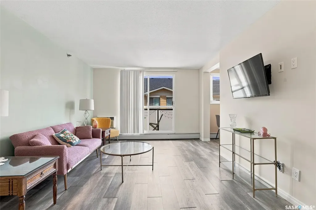 15 Assiniboine Drive Saskatoon SK S7K 1H1