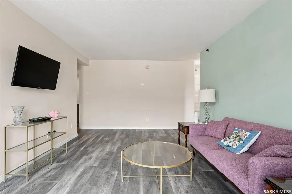 15 Assiniboine Drive Saskatoon SK S7K 1H1