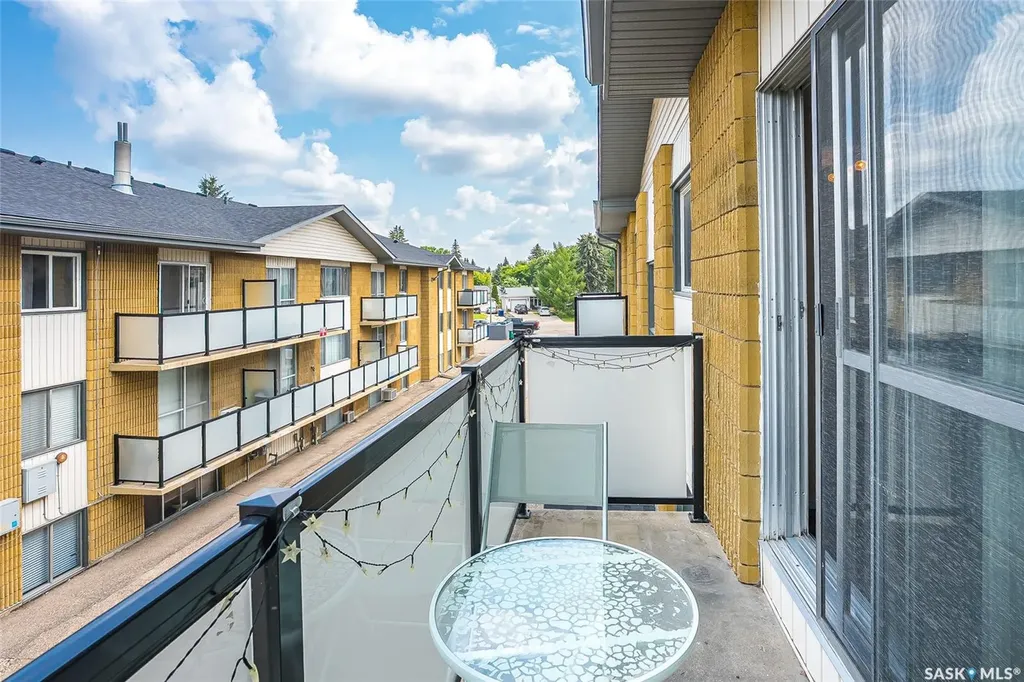 15 Assiniboine Drive Saskatoon SK S7K 1H1