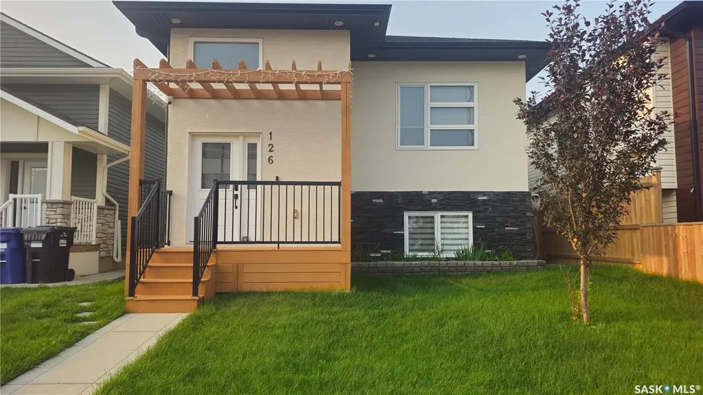 126 Bolstad Way Saskatoon SK S7W 0Y1