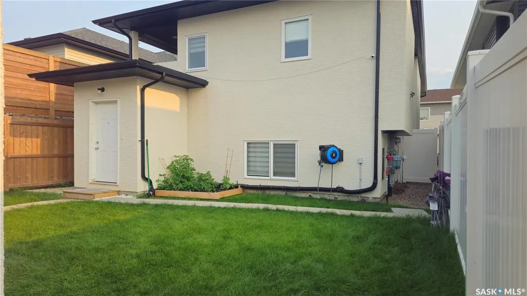 126 Bolstad Way Saskatoon SK S7W 0Y1