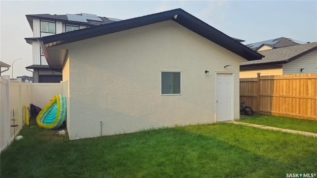 126 Bolstad Way Saskatoon SK S7W 0Y1