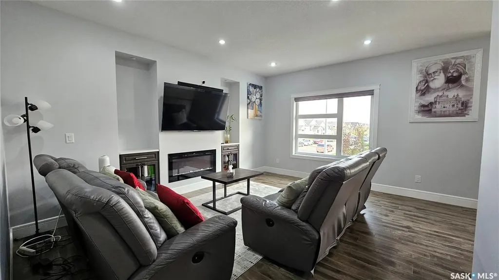 126 Bolstad Way Saskatoon SK S7W 0Y1