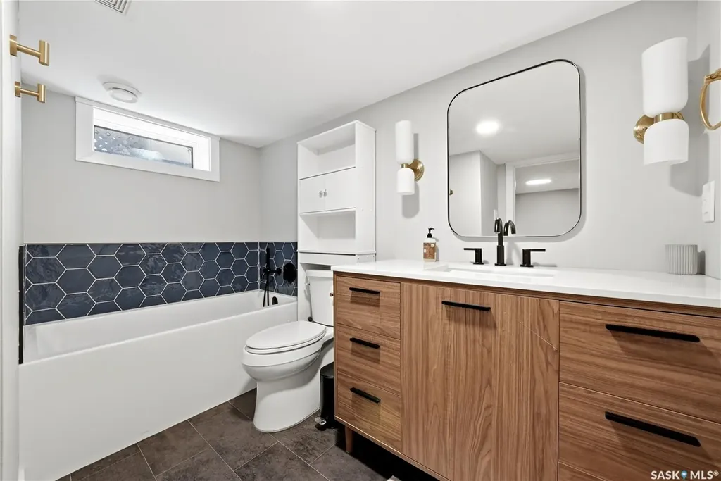 4005 Gordon Road Regina SK S4S 6G6