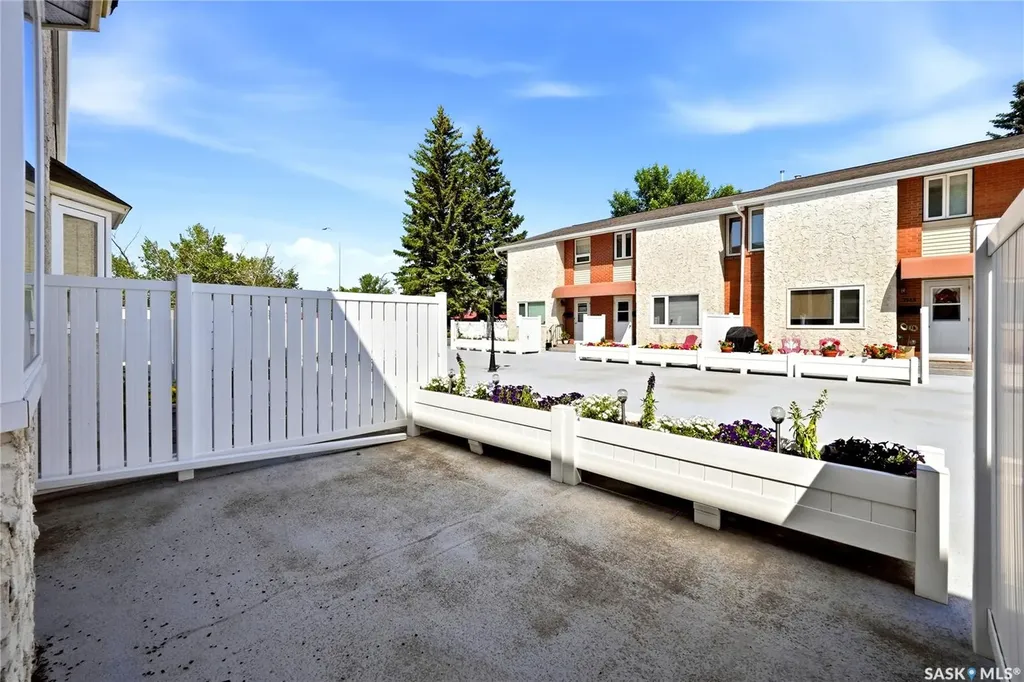 4005 Gordon Road Regina SK S4S 6G6