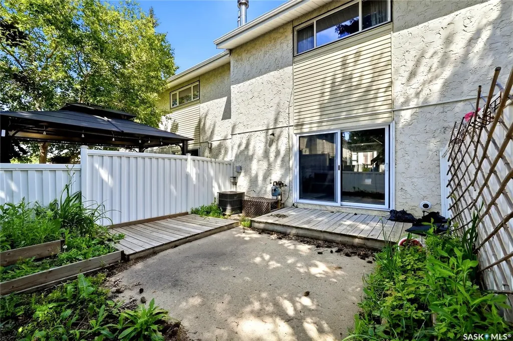 4005 Gordon Road Regina SK S4S 6G6