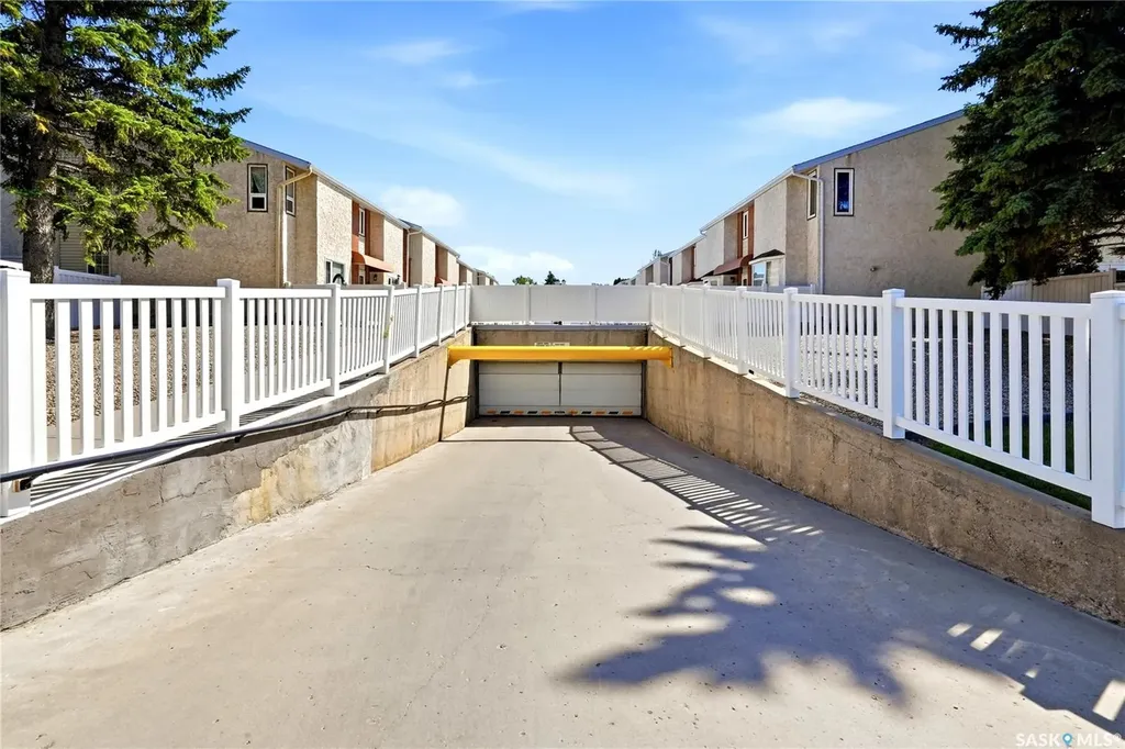 4005 Gordon Road Regina SK S4S 6G6