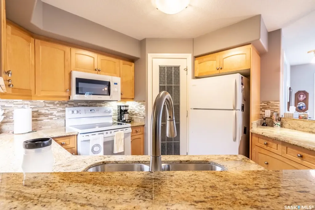 3101 Renfrew Crescent E Regina SK S4V 3B6