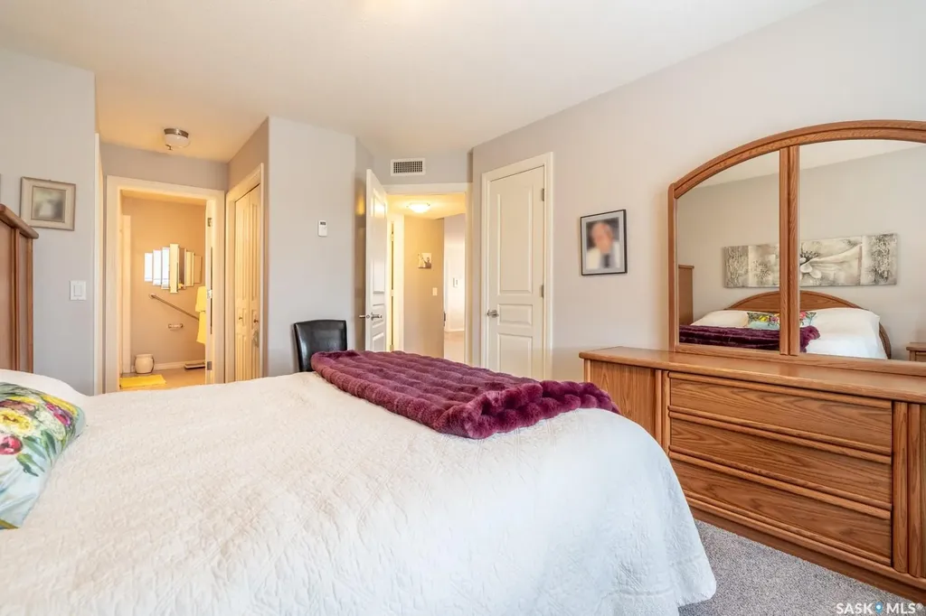 3101 Renfrew Crescent E Regina SK S4V 3B6