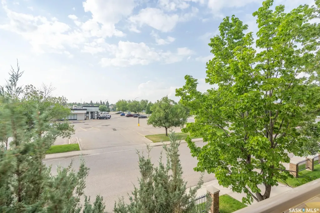 3101 Renfrew Crescent E Regina SK S4V 3B6