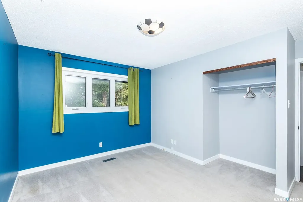 350 Guelph Crescent Saskatoon SK S7H 4S9