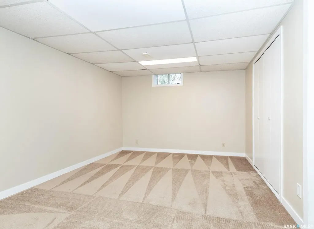350 Guelph Crescent Saskatoon SK S7H 4S9