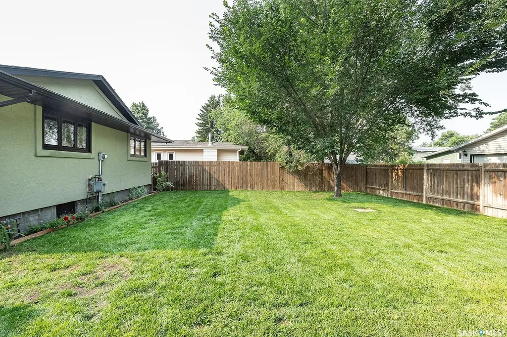 350 Guelph Crescent Saskatoon SK S7H 4S9