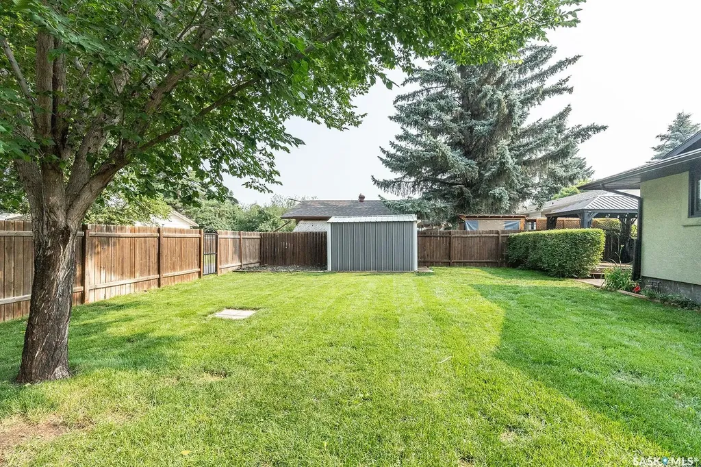 350 Guelph Crescent Saskatoon SK S7H 4S9