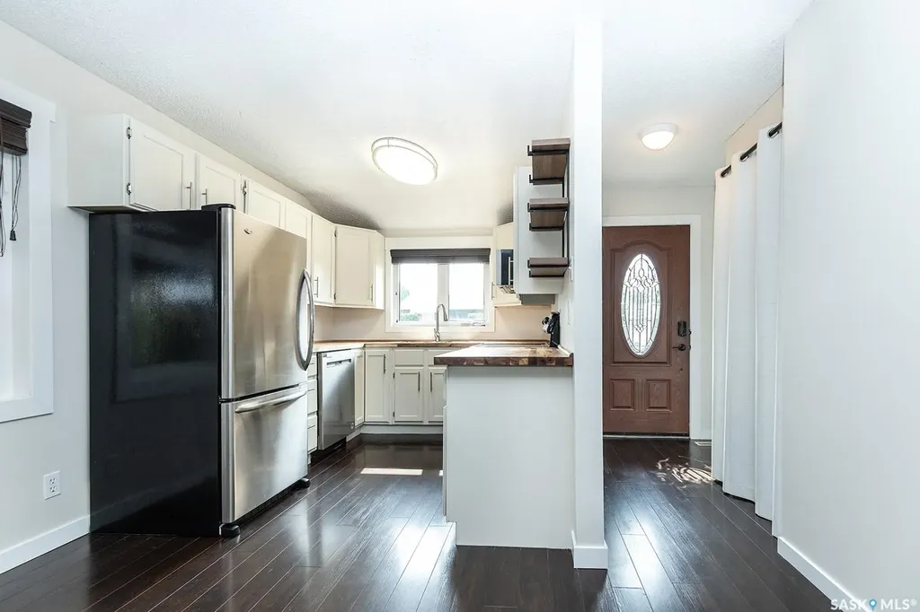 350 Guelph Crescent Saskatoon SK S7H 4S9