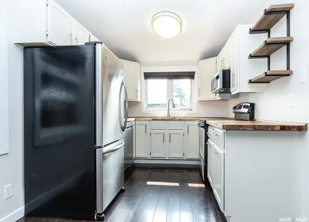 350 Guelph Crescent Saskatoon SK S7H 4S9