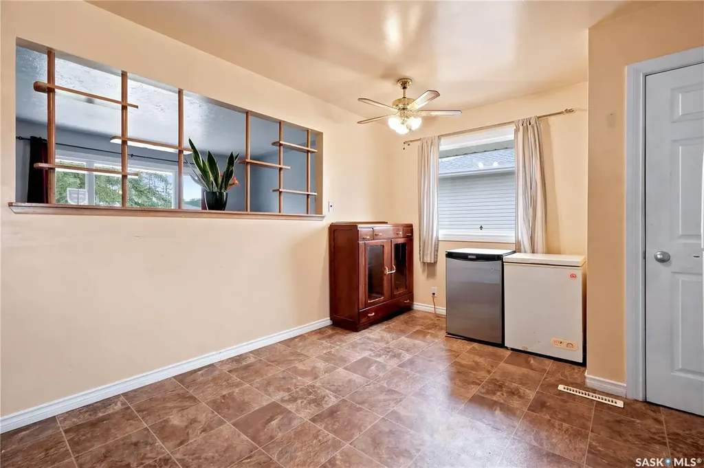 145 Ellison Crescent Regina SK S4R 4V6