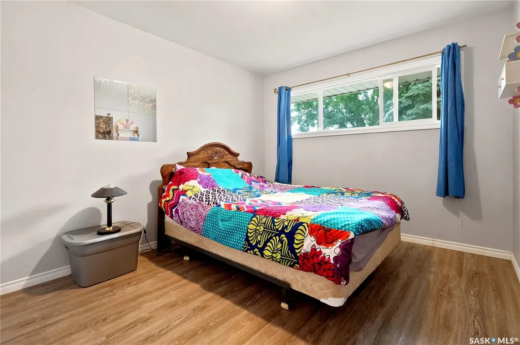 145 Ellison Crescent Regina SK S4R 4V6