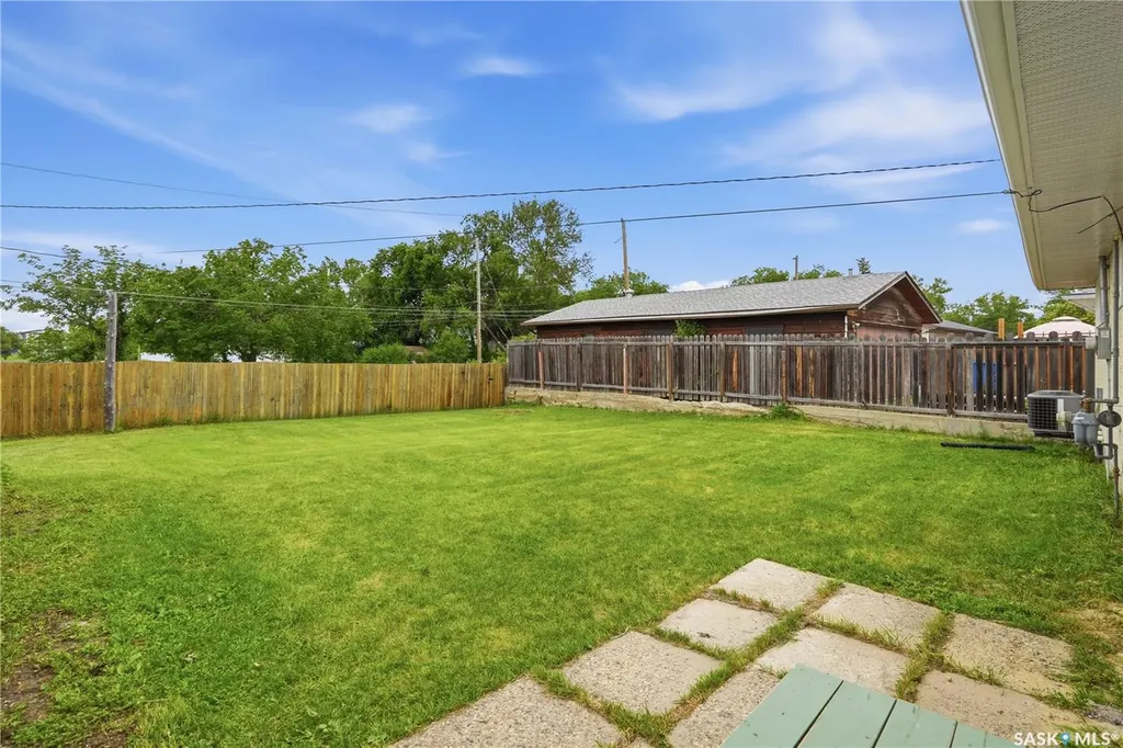 145 Ellison Crescent Regina SK S4R 4V6