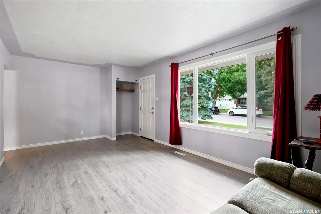 145 Ellison Crescent Regina SK S4R 4V6