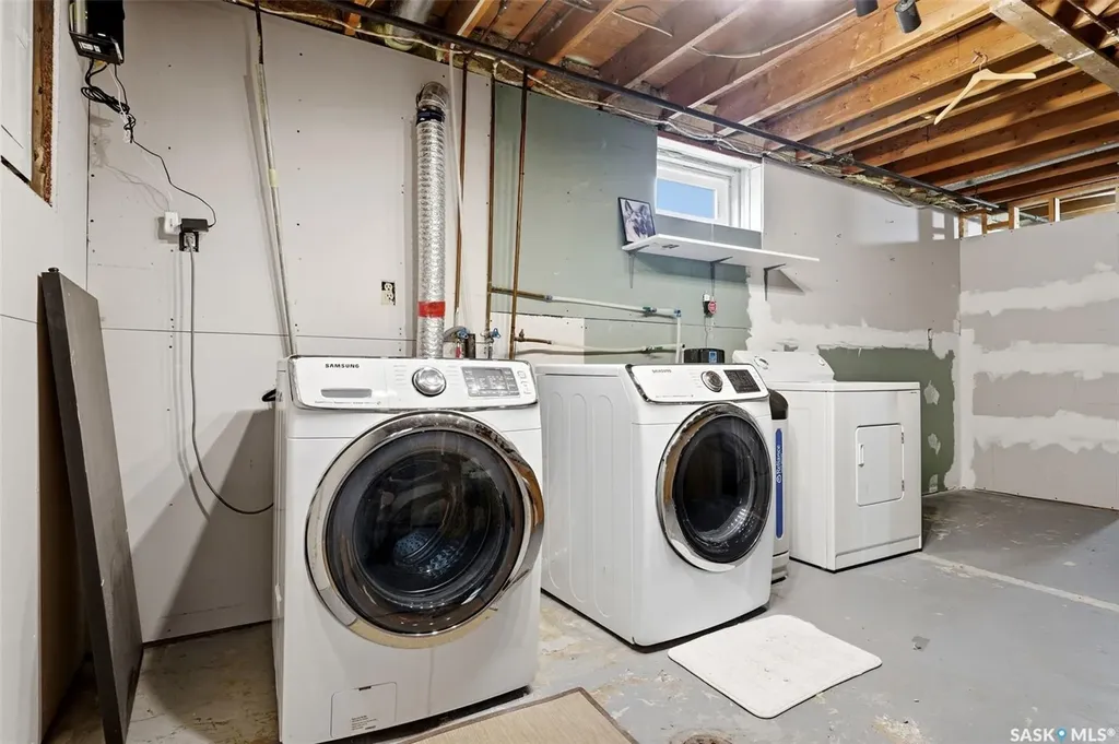214 Church Drive Regina SK S4X 1M1