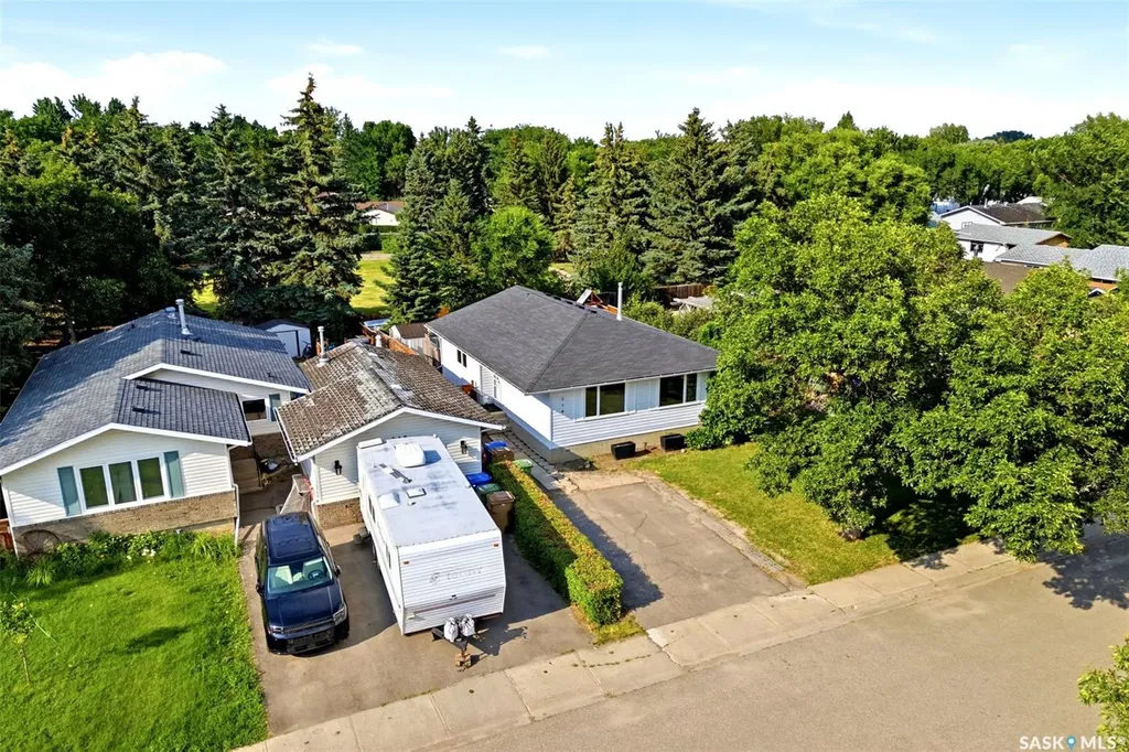 214 Church Drive Regina SK S4X 1M1