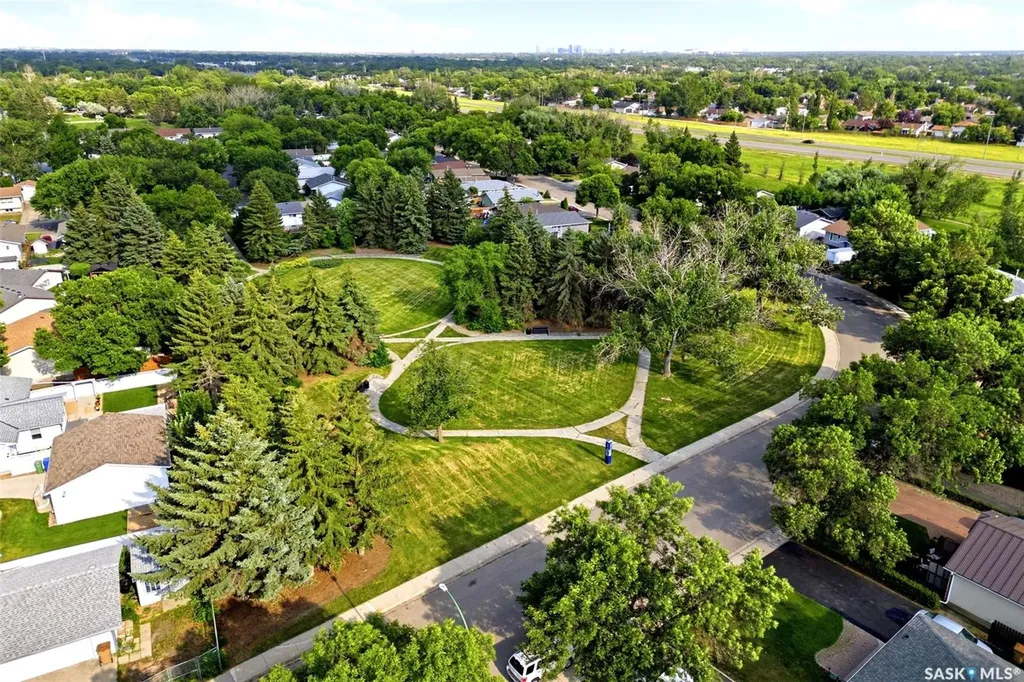 214 Church Drive Regina SK S4X 1M1