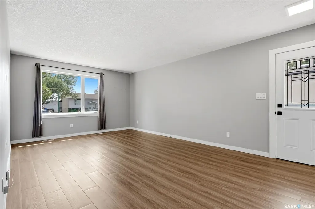214 Church Drive Regina SK S4X 1M1