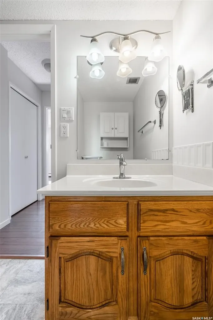 510 5th Avenue Saskatoon SK S7S 2R2
