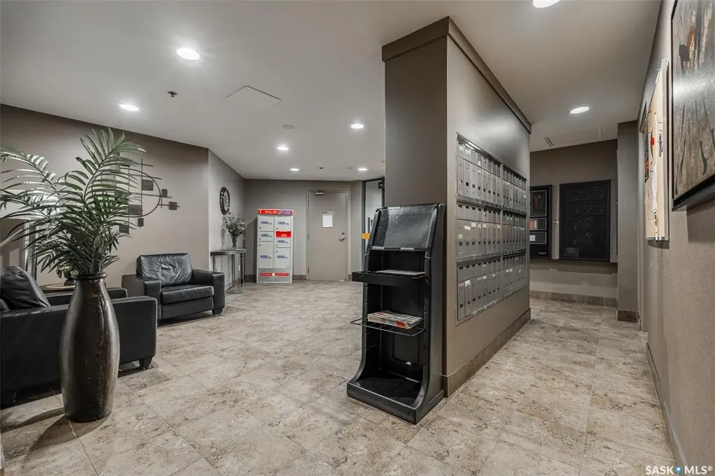 510 5th Avenue Saskatoon SK S7S 2R2