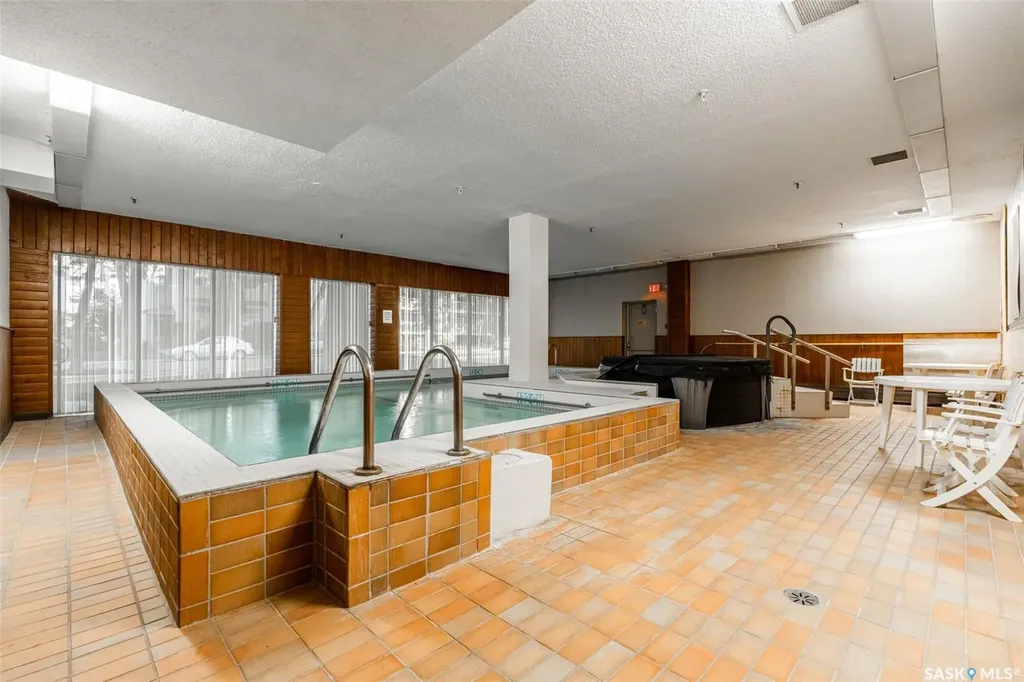 510 5th Avenue Saskatoon SK S7S 2R2