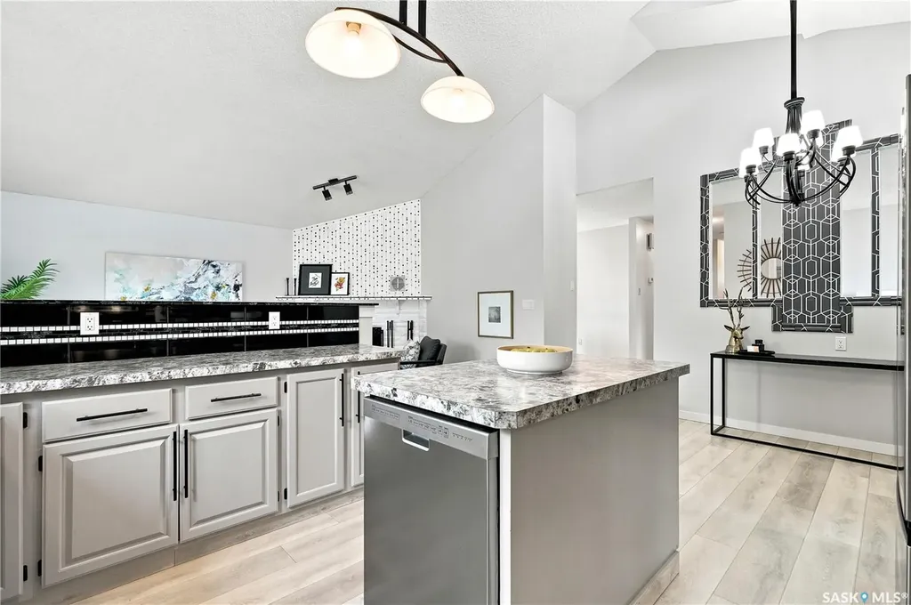 746 Wilkinson Way Saskatoon SK S7N 3L5