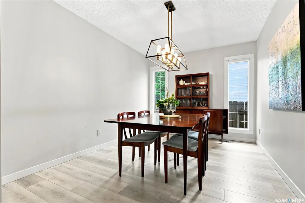 746 Wilkinson Way Saskatoon SK S7N 3L5