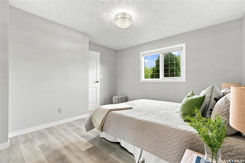 746 Wilkinson Way Saskatoon SK S7N 3L5