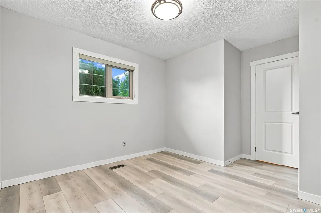 746 Wilkinson Way Saskatoon SK S7N 3L5