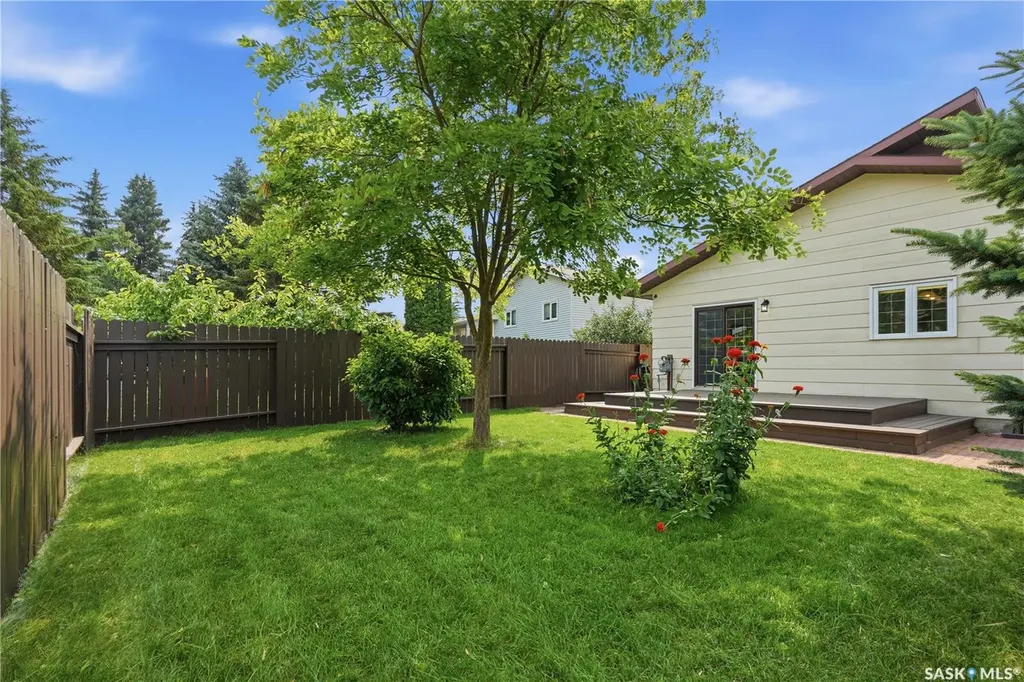746 Wilkinson Way Saskatoon SK S7N 3L5