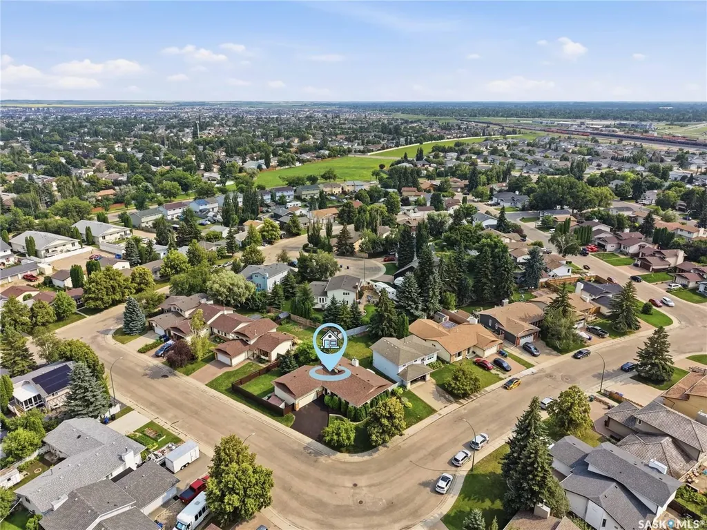746 Wilkinson Way Saskatoon SK S7N 3L5