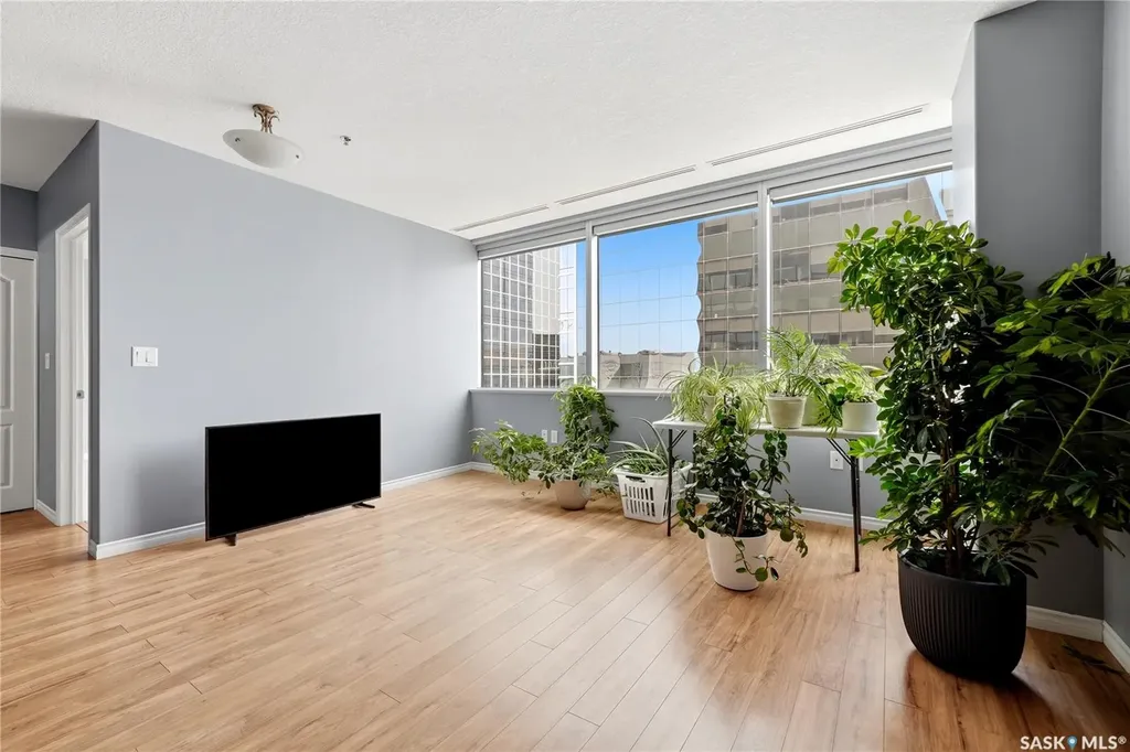1914 Hamilton Street Regina SK S4P 3N6