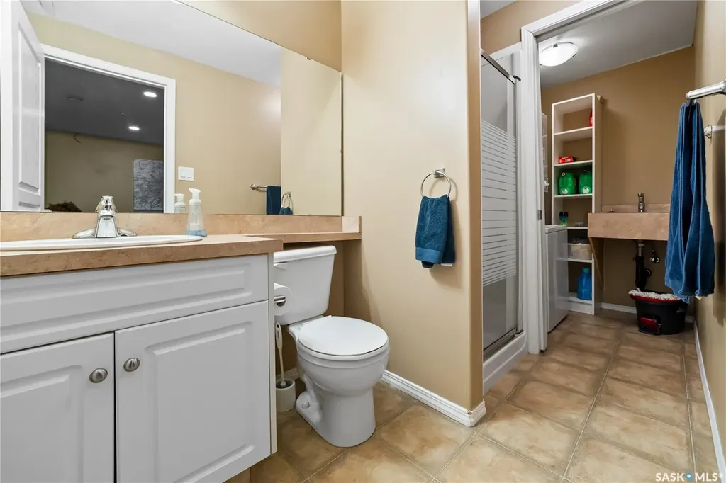 2274 Atkinson Street Regina SK S4N 7R2