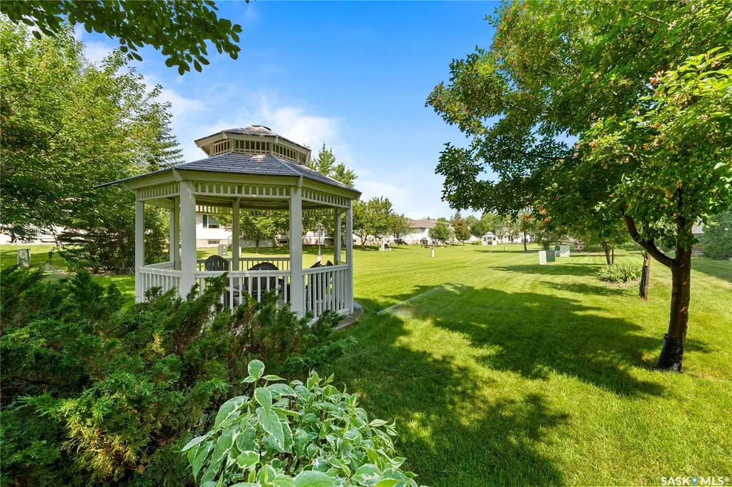 2274 Atkinson Street Regina SK S4N 7R2