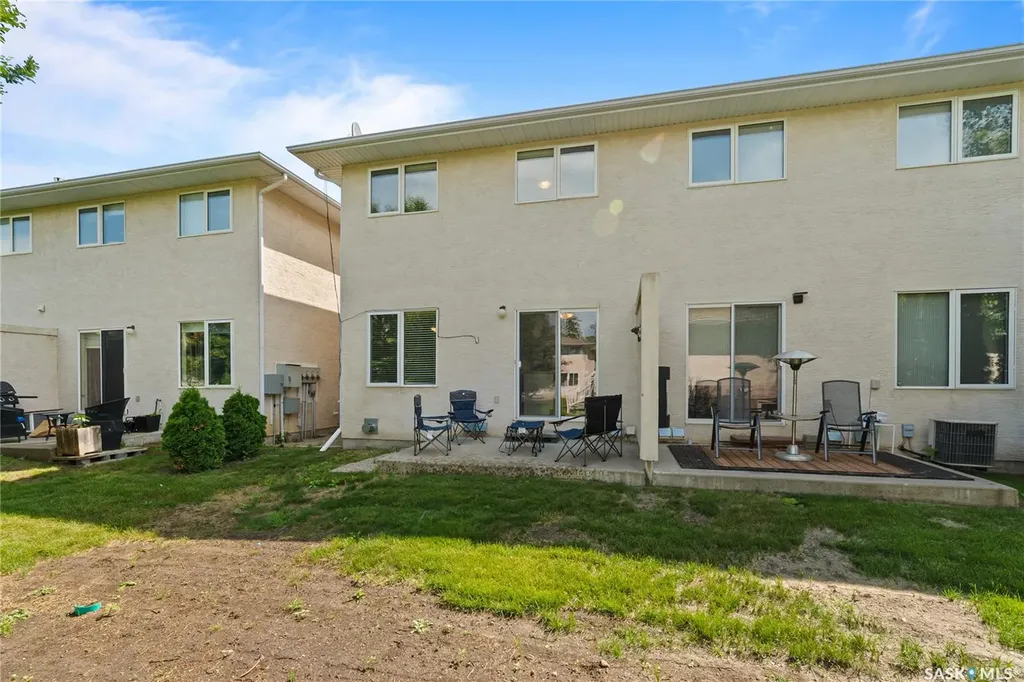 2274 Atkinson Street Regina SK S4N 7R2