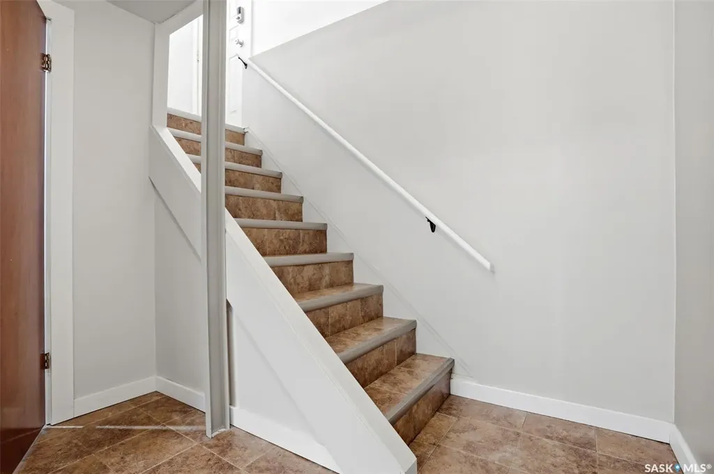 93 Martin Street Regina SK S4S 3W4
