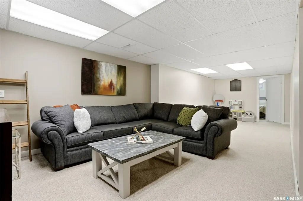 93 Martin Street Regina SK S4S 3W4