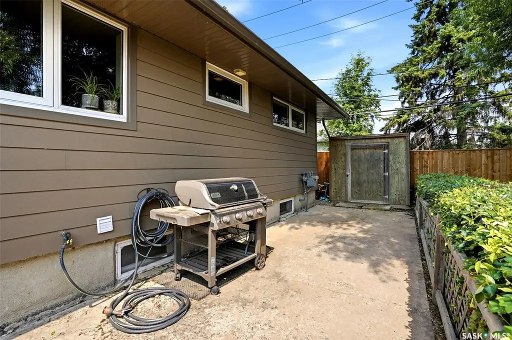 93 Martin Street Regina SK S4S 3W4